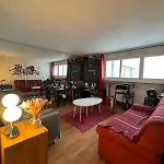 Eiffel Tower View & Swimming Pool, Cosy Appartment - Center