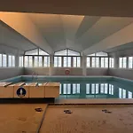 Eiffel Tower View & Swimming Pool, Cosy Appartment - Center